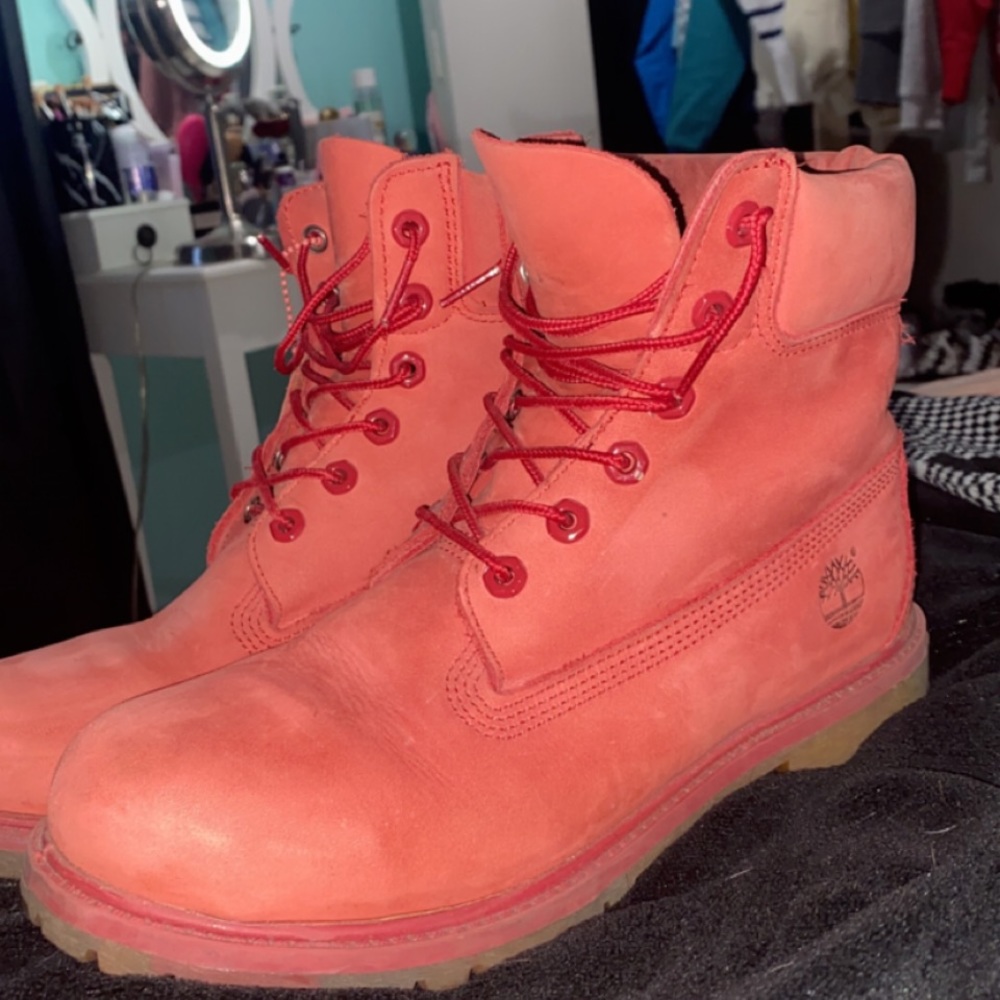 Women timberlands size 9